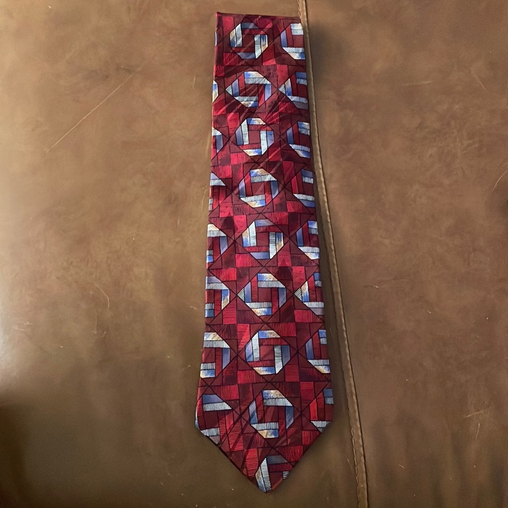Anthony Richards Tie